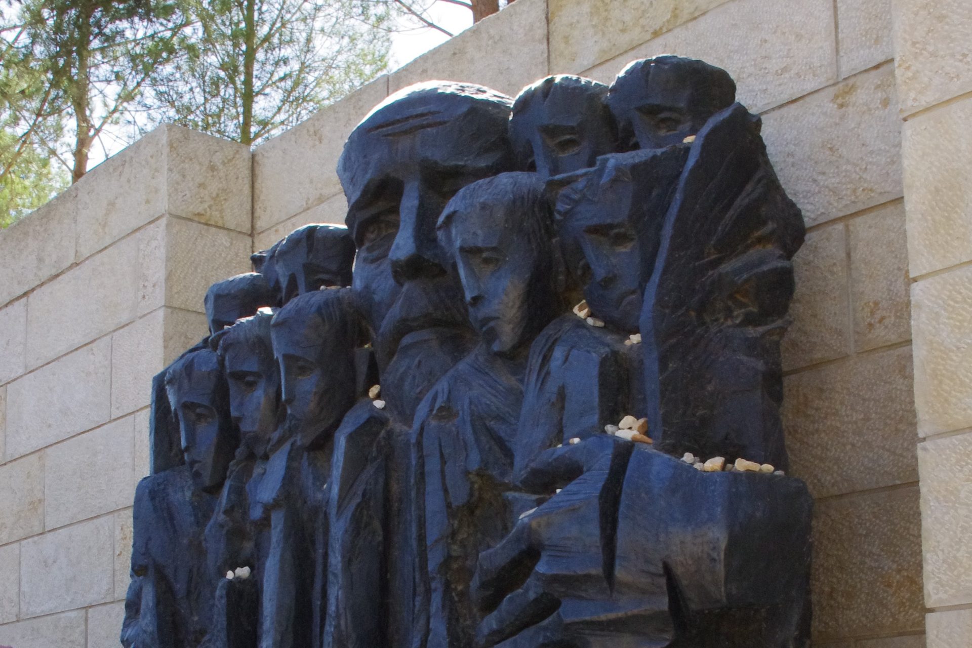 Korczak an the Ghetto's Children, Jerusalem (by Maria Picilli) (2).JPG